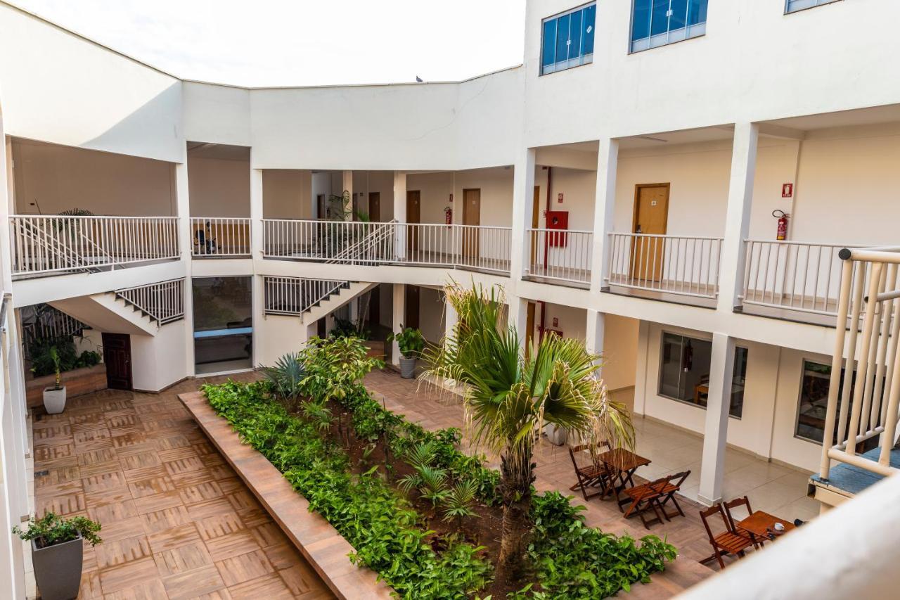 Vila Real Hotel Porto Nacional Екстериор снимка